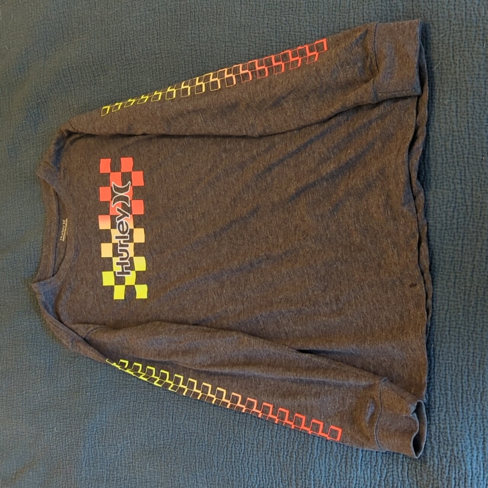 Hurley boys large long sleeve T-shirt